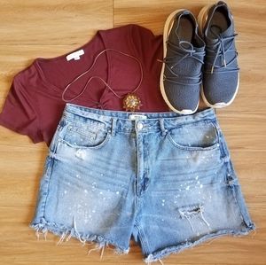 Forever 21 Distressed Light Wash Jean Shorts Sz 30